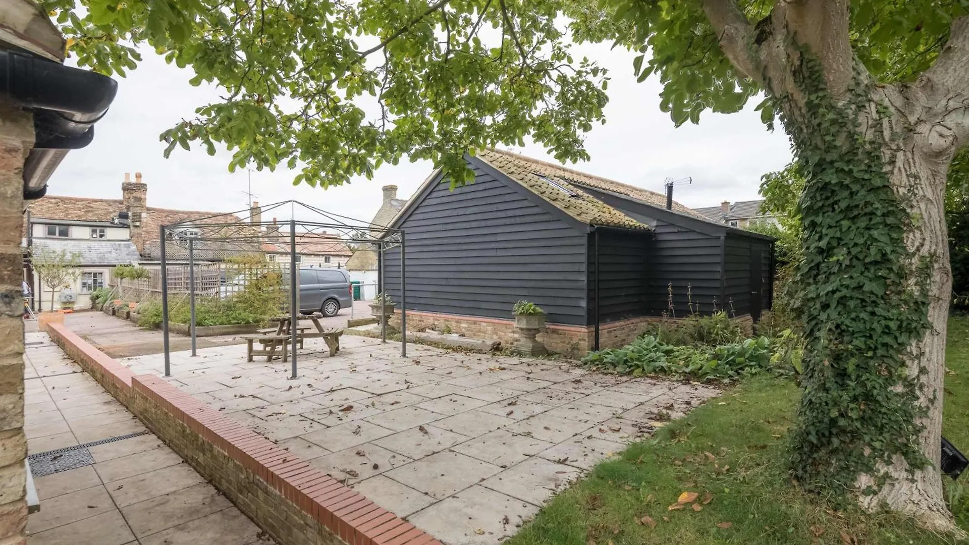 Inn King Deluxe Ensuite With Shower-Bath And Courtyard View - Fawcett Milton